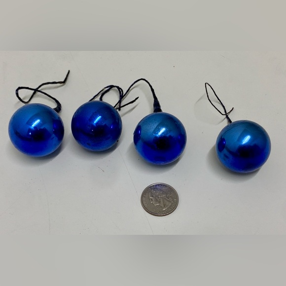 Set of 4 Vintage Blue Globe Christmas Tree Ornaments - Picture 6 of 7
